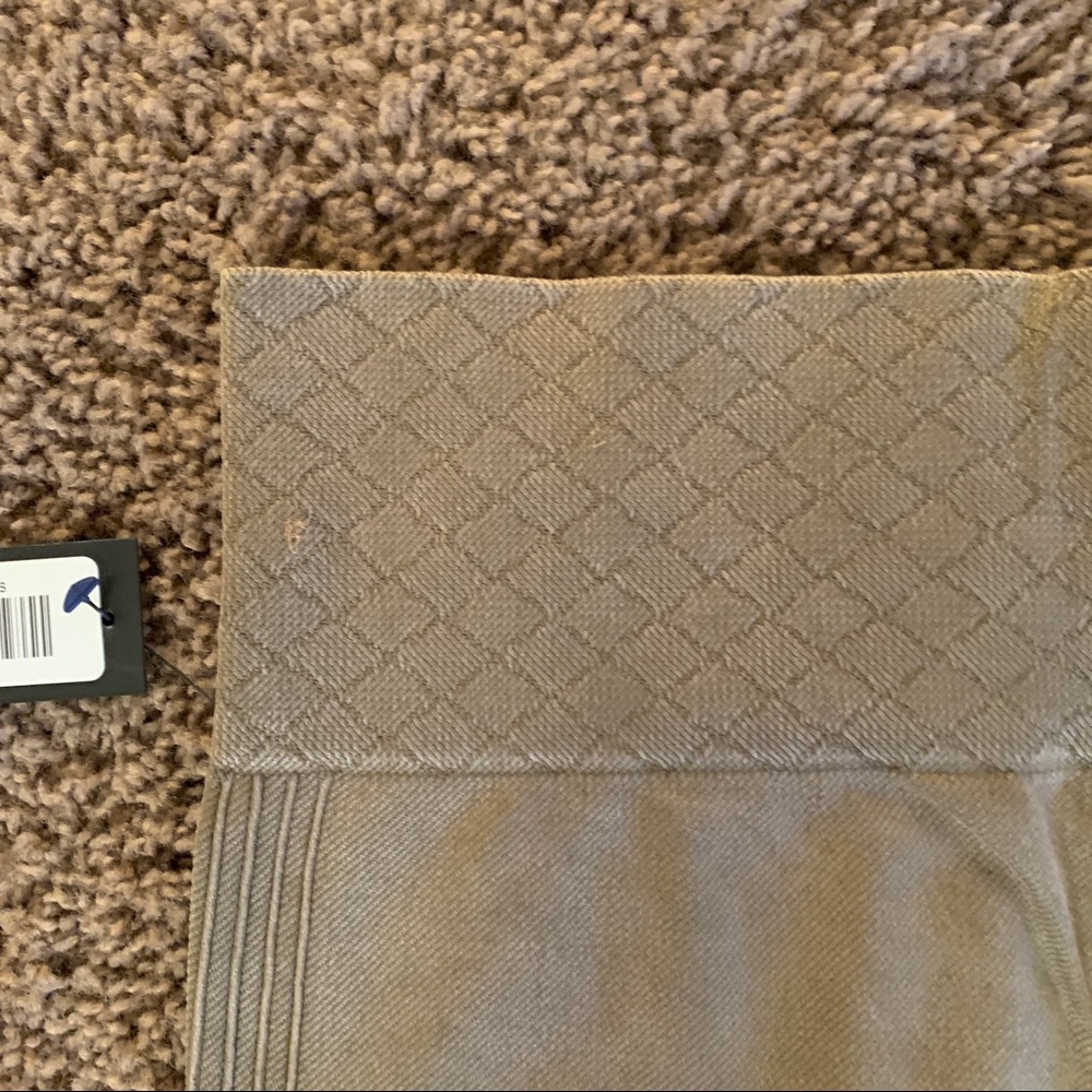 Costa Legging - Picture 5 of 6